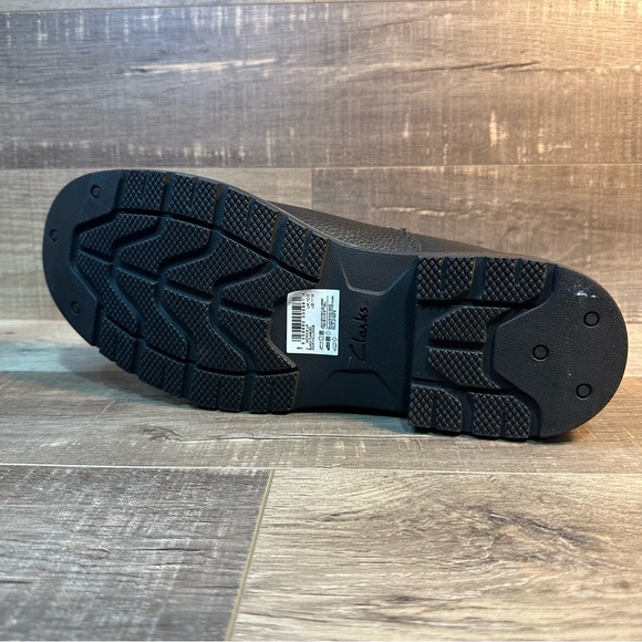 Clarks Morris Up Waterproof Boots ‘Black Tumbled Leather’ - Picture 5 of 7